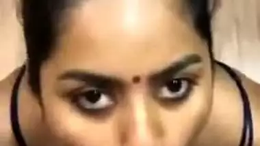 Sexy Kani Bhabhi Gives Blowjob To Her Demanding Lover