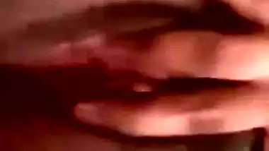 Sri Lankan nude masturbation MMS