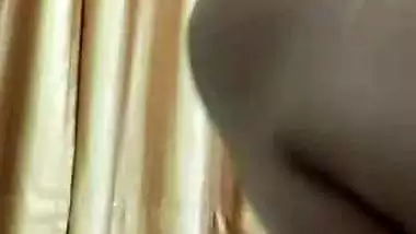 Pretty Indian wife nude fingering viral video call
